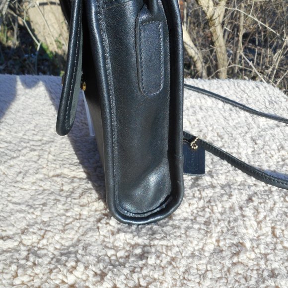 SOLD*** Vintage Coach Scooter Bag 9893, EUC in Black - Picture 3 of 10